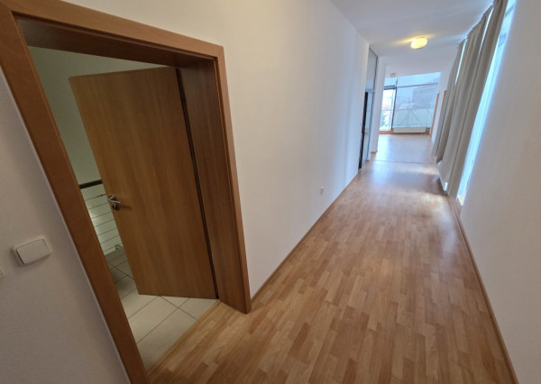 Reprezentatívne kancelárske priestory s terasou v centre Nitry na prenájom