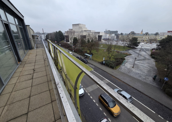 Reprezentatívne kancelárske priestory s terasou v centre Nitry na prenájom