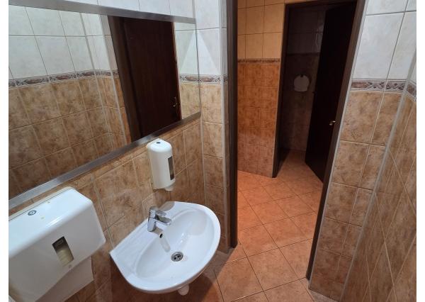 Prenájom reprezentatívnej komerčnej budovy s terasami v absolútnom centre Nitry