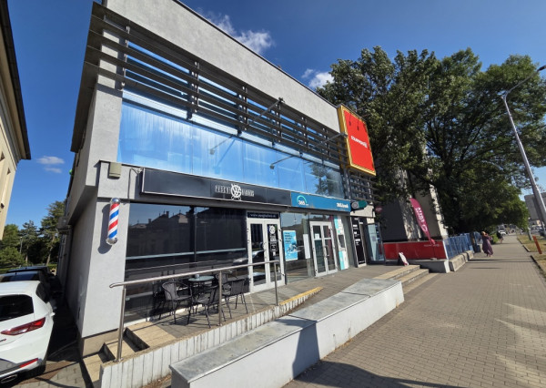 Prenájom obchodného priestoru s výkladom – centrum Nitry