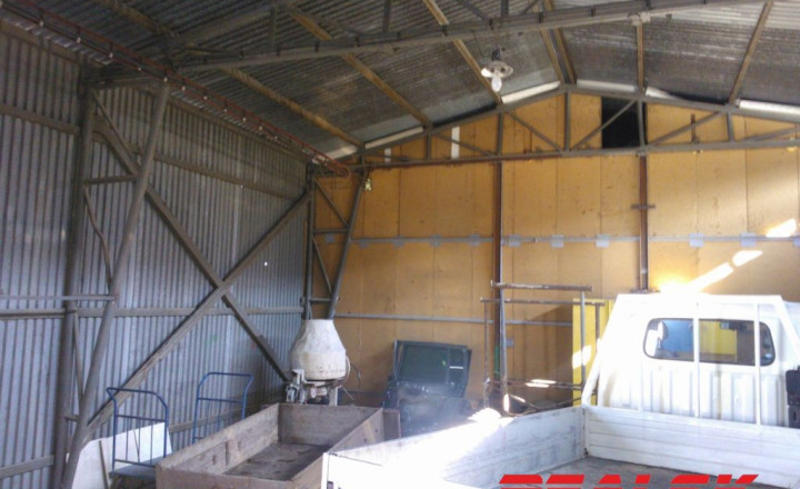 Hala 220m2 pre výrobu alebo sklad - fotografia 5