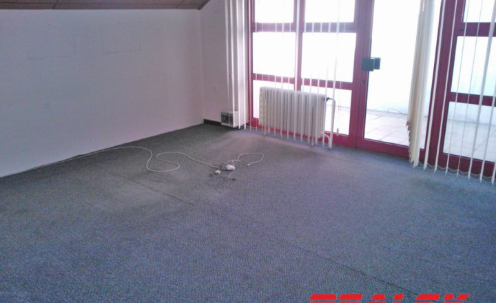 Kancelárie 38m2 v centre mesta Detva - fotografia 1