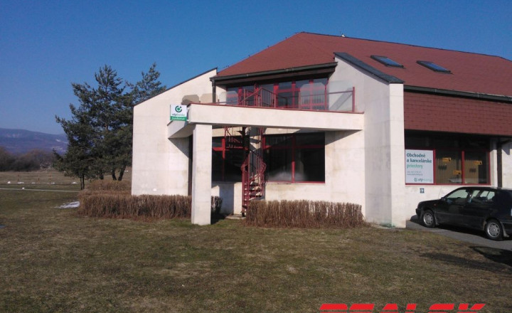Kancelárie 38m2 v centre mesta Detva - fotografia 13