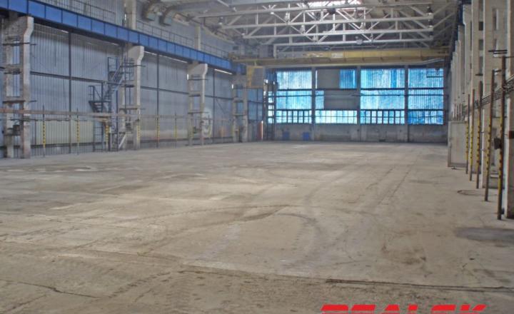 Na prenájom 3000m2 skladovacie priestory Vlkanová - fotografia 3