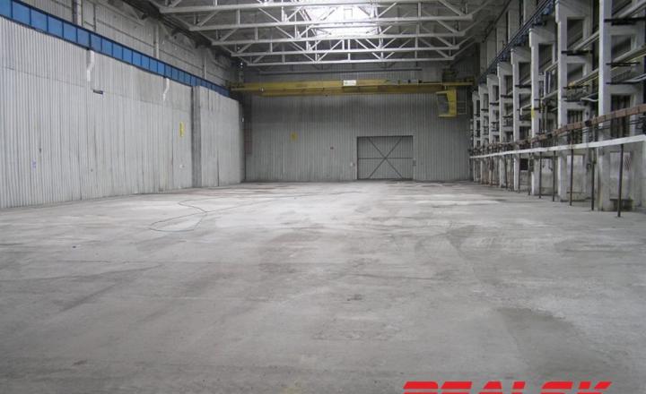Na prenájom 3000m2 skladovacie priestory Vlkanová - fotografia 4