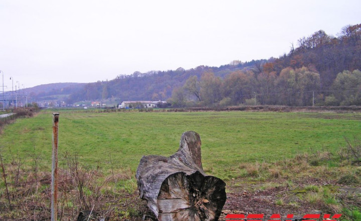 Pozemok 9589m2 pre bytovú výstavbu - fotografia 3