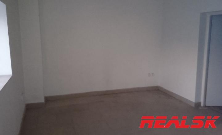 Hala 460m2 pre výrobu  alebo sklad - fotografia 2