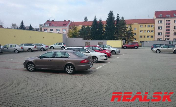 Kancelárie 4x60m2 na prenájom v centre Zvolena - fotografia 8