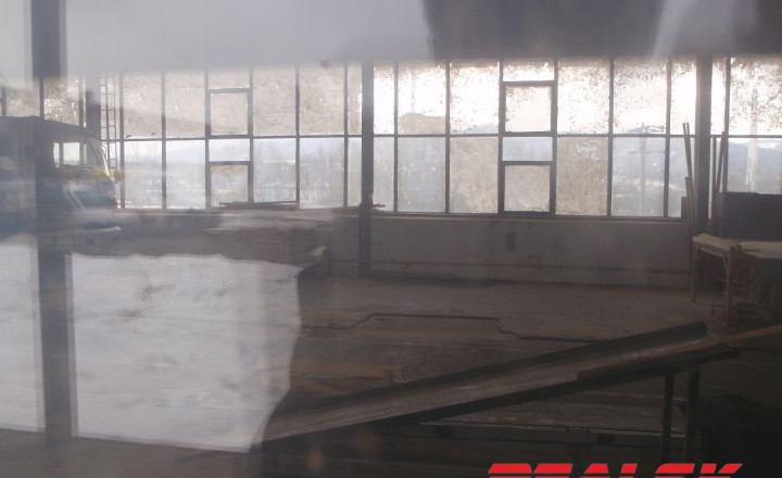Hala 420m2 pre výrobu  alebo sklad - fotografia 5