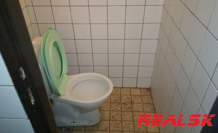 Budova 75m2 vhodná na ambulanciu alebo obchod, služby - fotografia 8