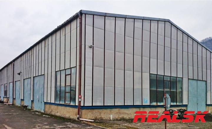 Hala 1000m2 pre výrobu alebo sklad - fotografia 1