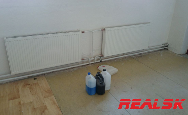 Priestor 318m2 možné aj rozdeliť na 150m2+168m2 na prenájom - fotografia 8