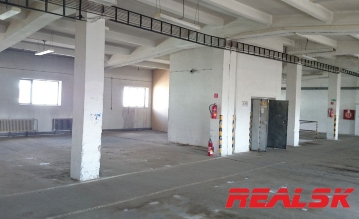 Hala 410m2 s rampou - fotografia 4