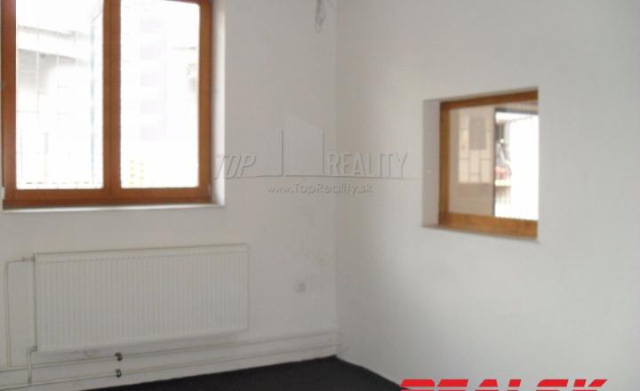 Objekt 740m2 na prenájom - fotografia 11