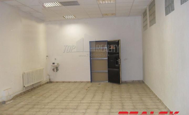 Objekt 740m2 na prenájom - fotografia 12