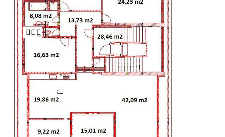 Unikátny 4-izbový byt s krásnym výhľadom v centre Nitry na prenájom - fotografia 35