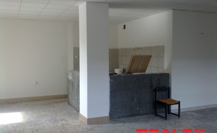 Poschodie 900m2  Zvolenská cesta - fotografia 6