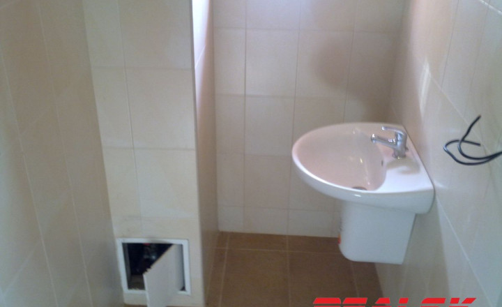 Poschodie 900m2  Zvolenská cesta - fotografia 7