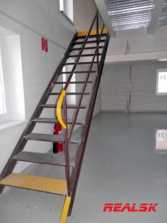 Priestory pre sklad a ľahkú výrobu v Nitre na prenájom (343 - 815 m2) - fotografia 4