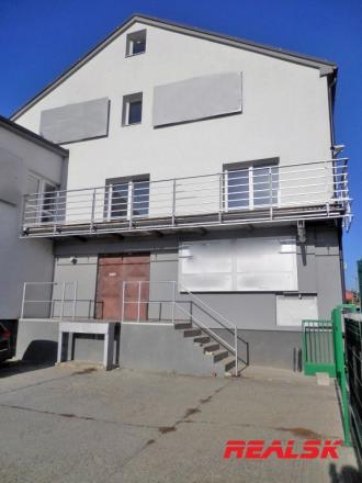 Priestory pre sklad a ľahkú výrobu v Nitre na prenájom (343 - 815 m2) - fotografia 18