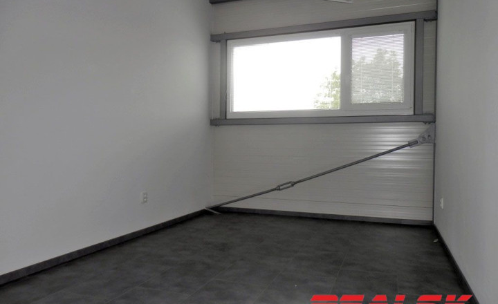 Kancelárie v novostavbe v Nitre na prenájom - fotografia 5