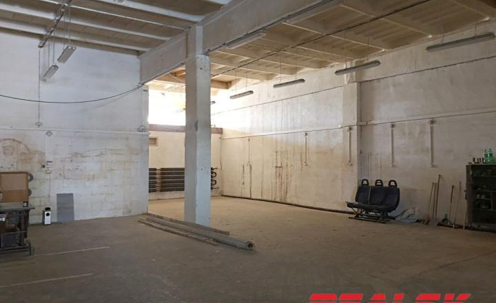 Hala 820m2 na výrobu alebo sklad - fotografia 2