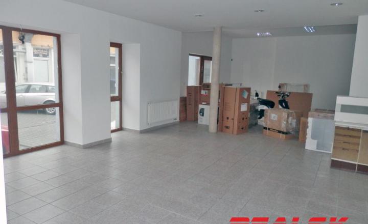 Prevádzková budova v centre Nitry na predaj - fotografia 9