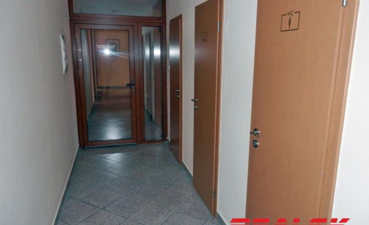 Prevádzková budova v centre Nitry na predaj - fotografia 10