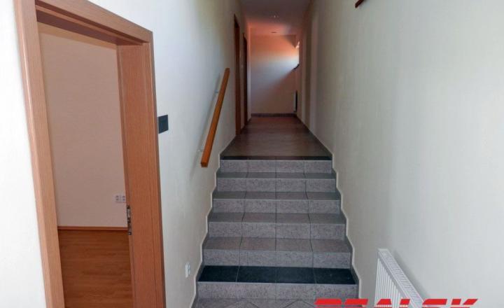 Prevádzková budova v centre Nitry na predaj - fotografia 12
