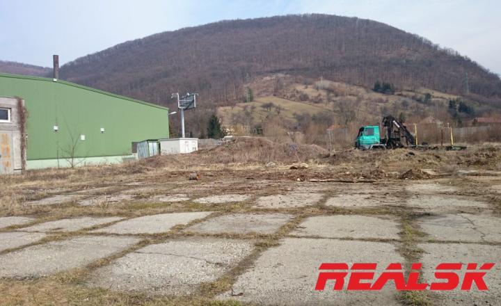 Hala 1700m2 na veľkom pozemku 7775m2 na prenájom - fotografia 4