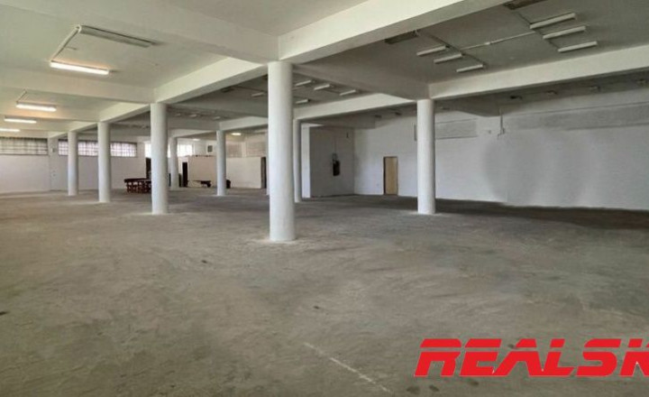 Sklad 540m2 Zlatý potok - fotografia 4