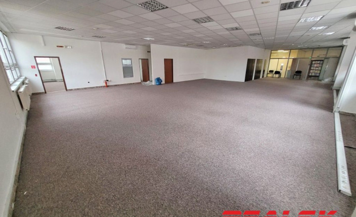 Kancelárske priestory v centre Nitry na prenájom - fotografia 1