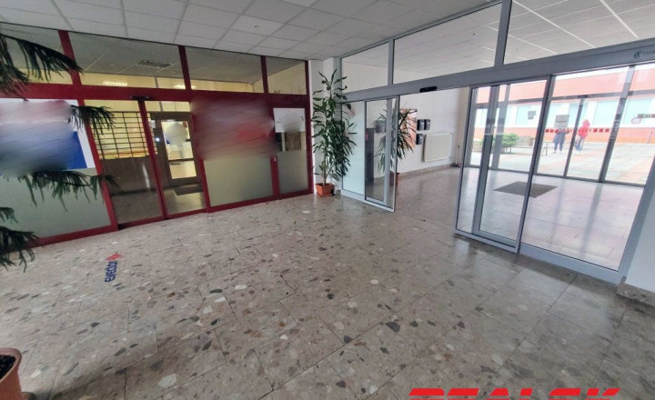 Kancelárske priestory v centre Nitry na prenájom - fotografia 12