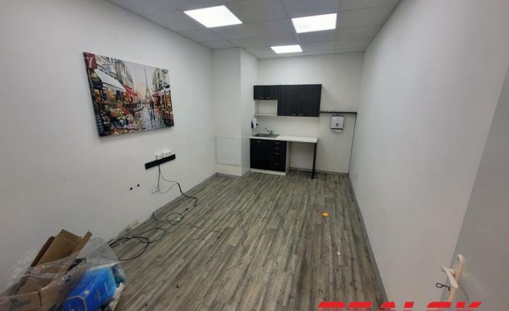 Sklad v Nových Zámkoch na prenájom - fotografia 12