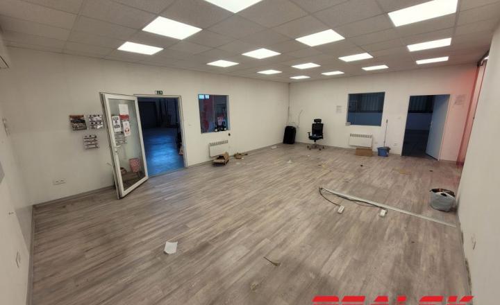 Sklad v Nových Zámkoch na prenájom - fotografia 15