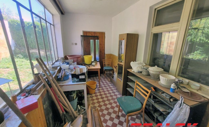 Dva rodinné domy s veľkým pozemkom v Lehote na predaj - fotografia 8