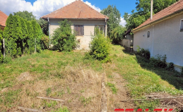 Dva rodinné domy s veľkým pozemkom v Lehote na predaj - fotografia 18