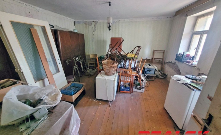 Dva rodinné domy s veľkým pozemkom v Lehote na predaj - fotografia 24
