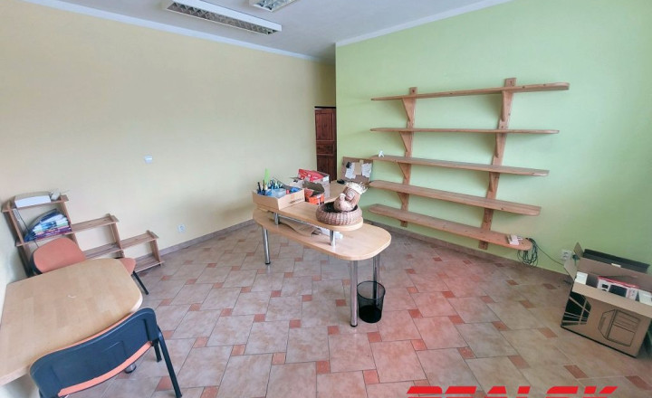 Priestory pre obchod, skladovanie a ľahkú výrobu v Nitre na prenájom - fotografia 9