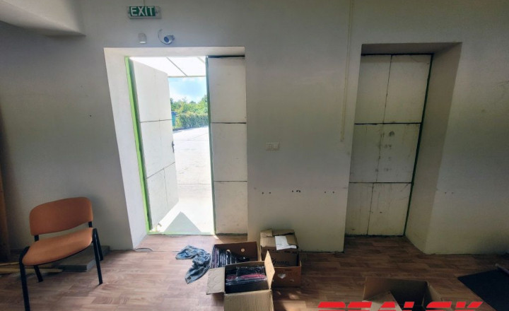 Priestory pre obchod, skladovanie a ľahkú výrobu v Nitre na prenájom - fotografia 12