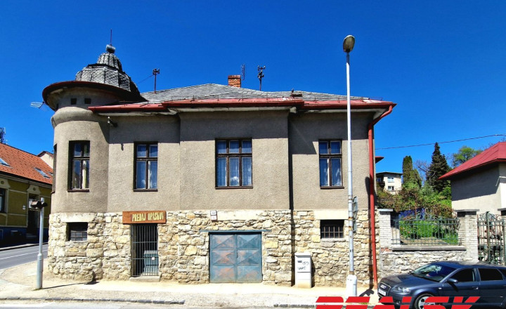 Rodinný dom v centre Banskej Bystrice na predaj - fotografia 1