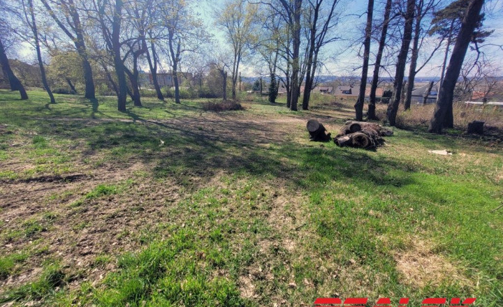 Pozemok pre bytovú výstavbu v Nitre na Zobore na predaj - fotografia 2