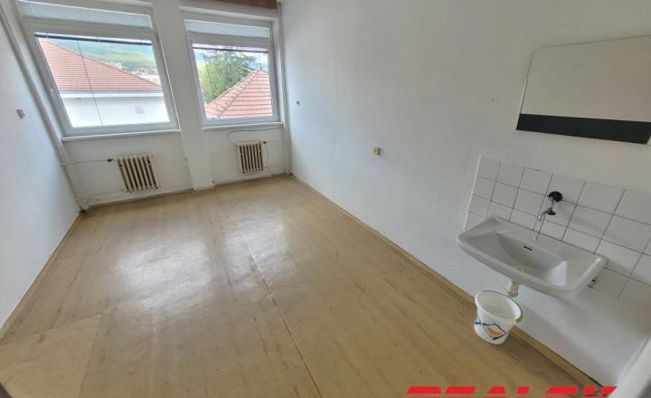 Kancelárie od 12 do 100 m2 v Nitre na prenájom - fotografia 13