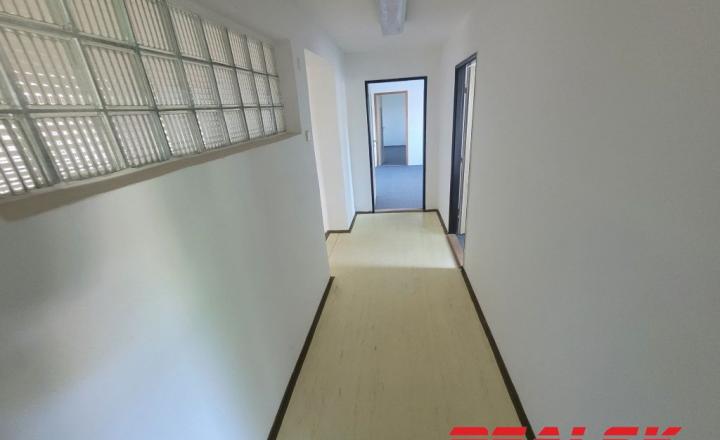 Administratívne priestory v Nitre na prenájom - fotografia 4