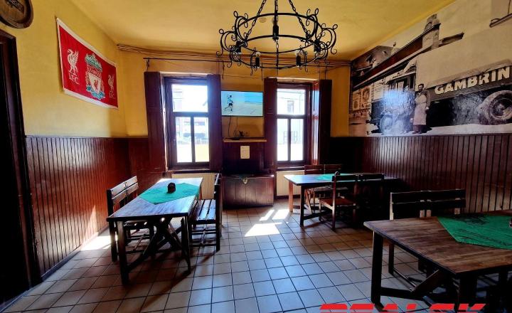 Zabehnutá a známa krčma v centre Zvolena - fotografia 3