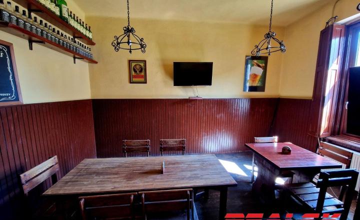 Zabehnutá a známa krčma v centre Zvolena - fotografia 4