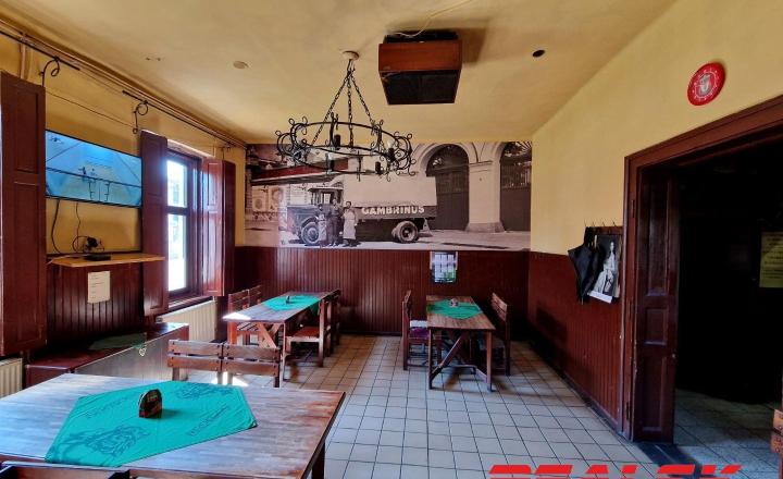 Zabehnutá a známa krčma v centre Zvolena - fotografia 5