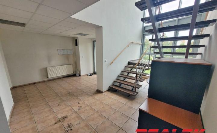 Sklad s administratívou v Nitre na predaj - fotografia 3