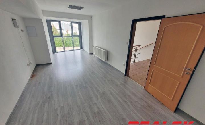 Sklad s administratívou v Nitre na predaj - fotografia 4