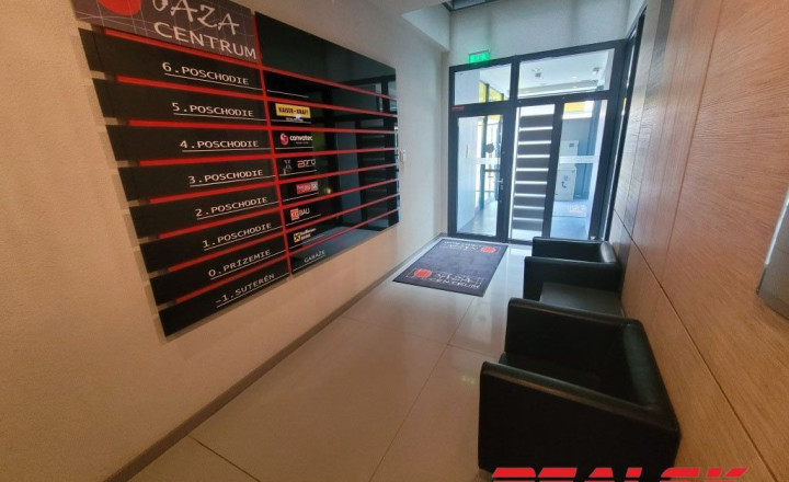 Nadštandardné kancelárske priestory v centre Nitry na prenájom - fotografia 13